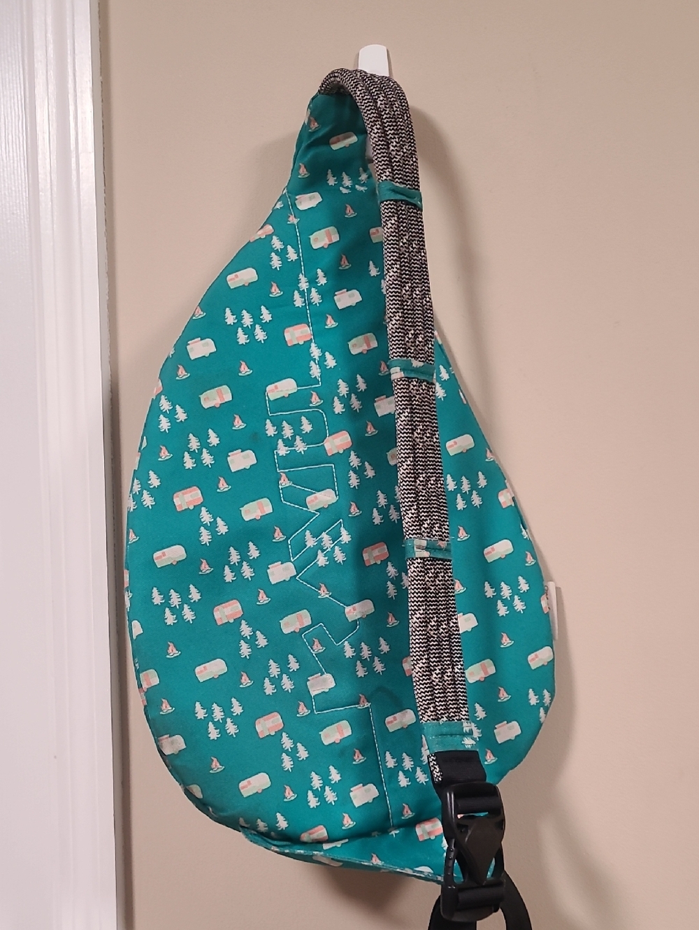 KAVU Rope Sling Bag Teal Camping Print Crossbody Backpack Hiking Travel Outdoors - Picture 3 of 5